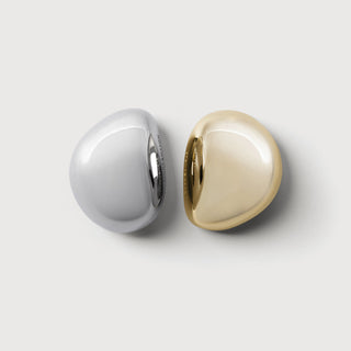 Gold and silver Pebble Brooches as a mixed pair